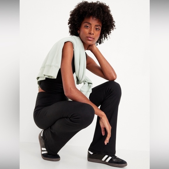 NWT Old Navy Extra High-Waisted CloudComfy Boot-Cut Leggings Black Jack Size SP - Picture 10 of 15